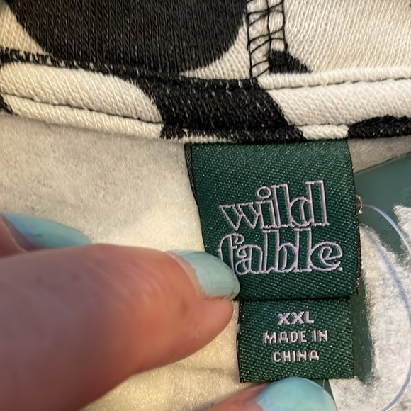 NWT WILD FABLE Women's Cropped Hoodie White Black Floral Check - Picture 6 of 7
